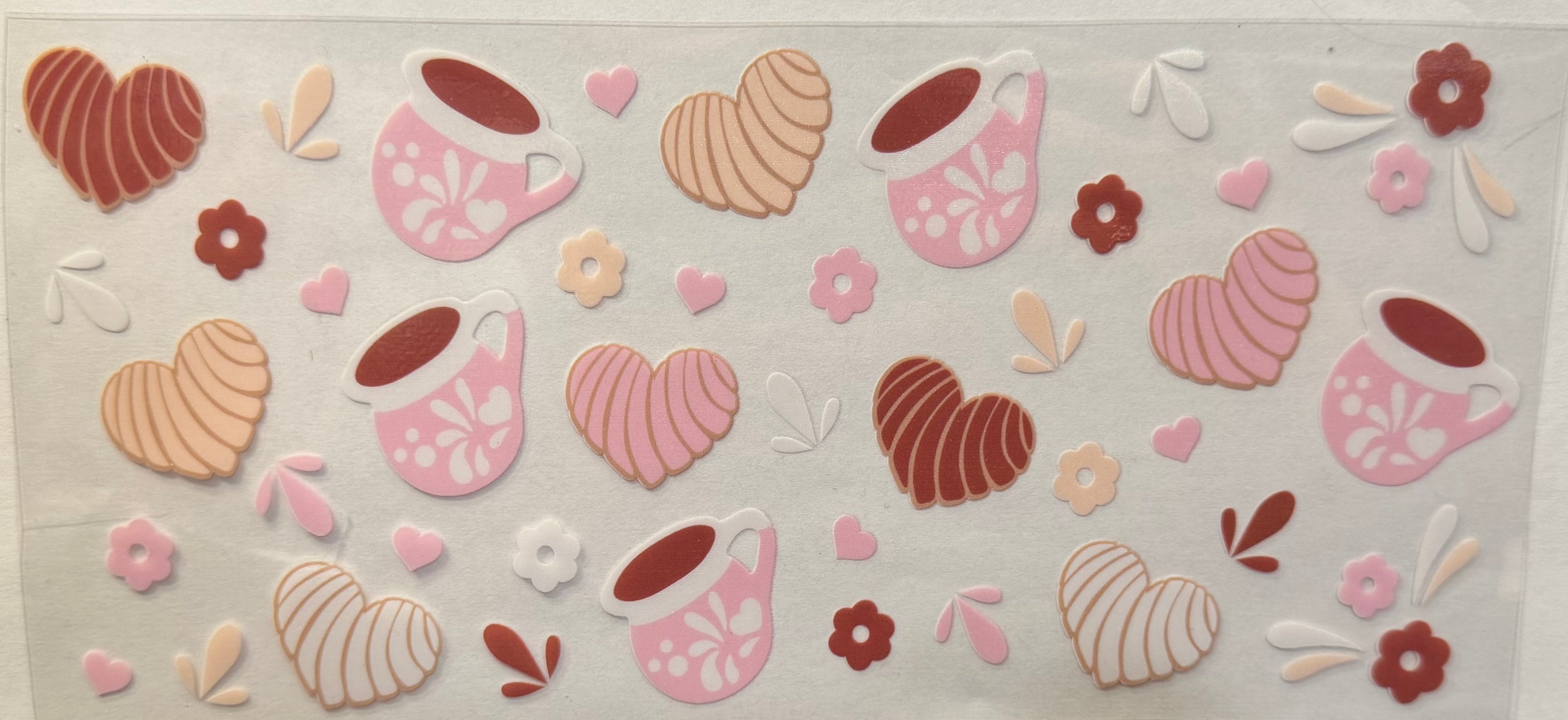 Concha and coffee cups